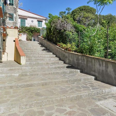 Casa Vacanze Iose Rio Marina Buitenkant foto